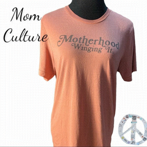𝅺$ 5 $ add on - Mom Culture. Motherhood. Winging it. Size medium